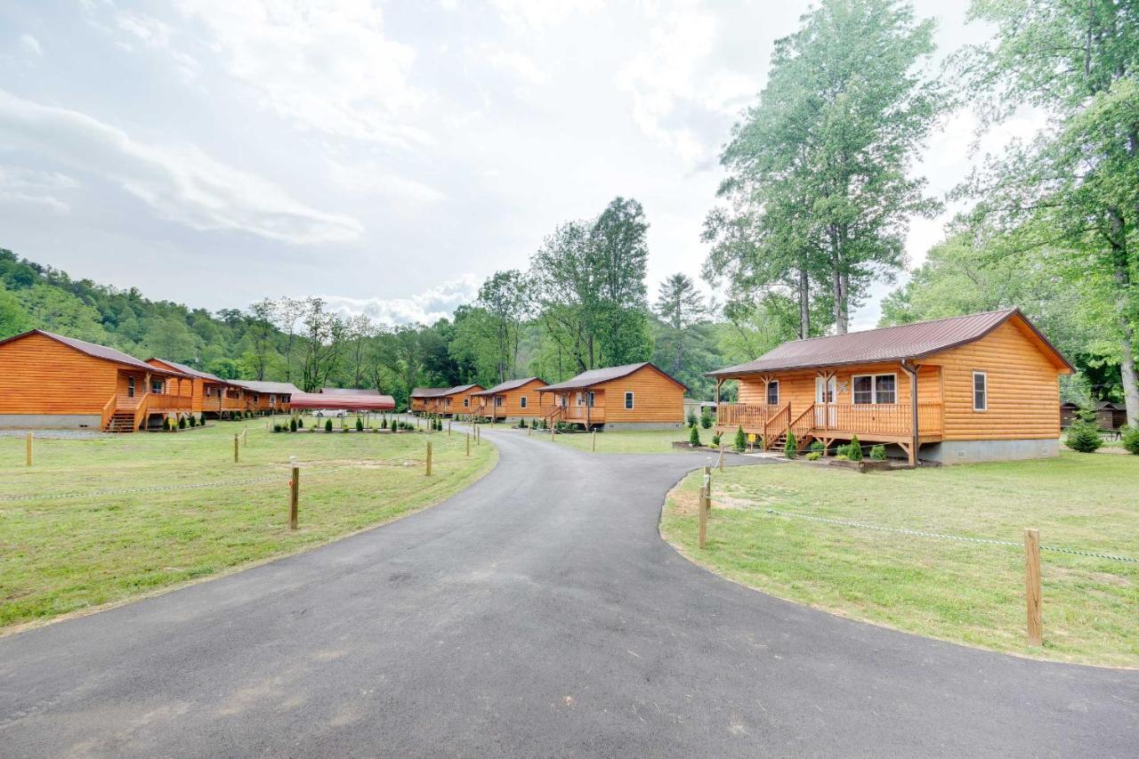 Cozy Bryson City Cabin On Tuck River With Fire Pit! Extérieur photo