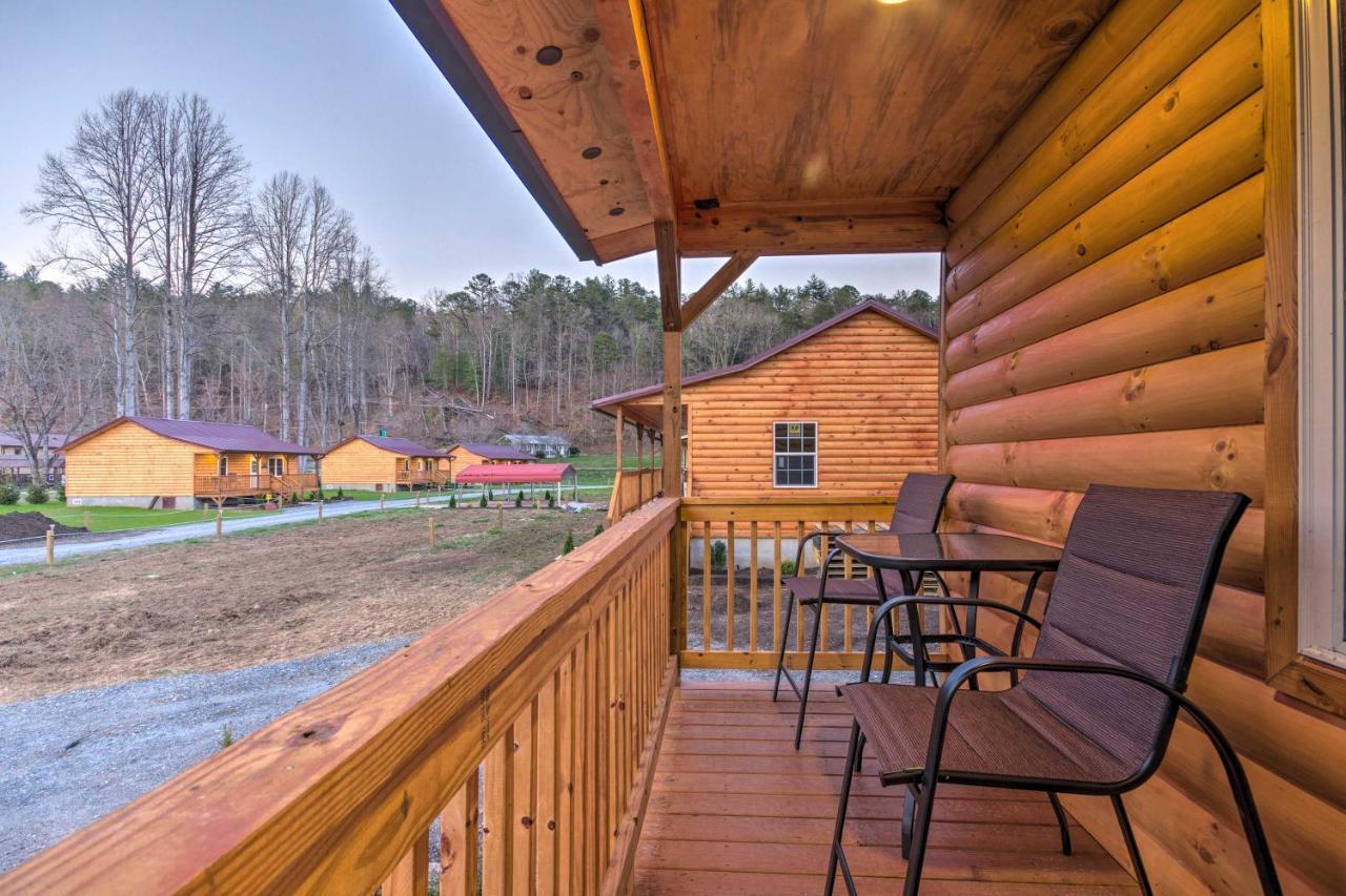 Cozy Bryson City Cabin On Tuck River With Fire Pit! Extérieur photo